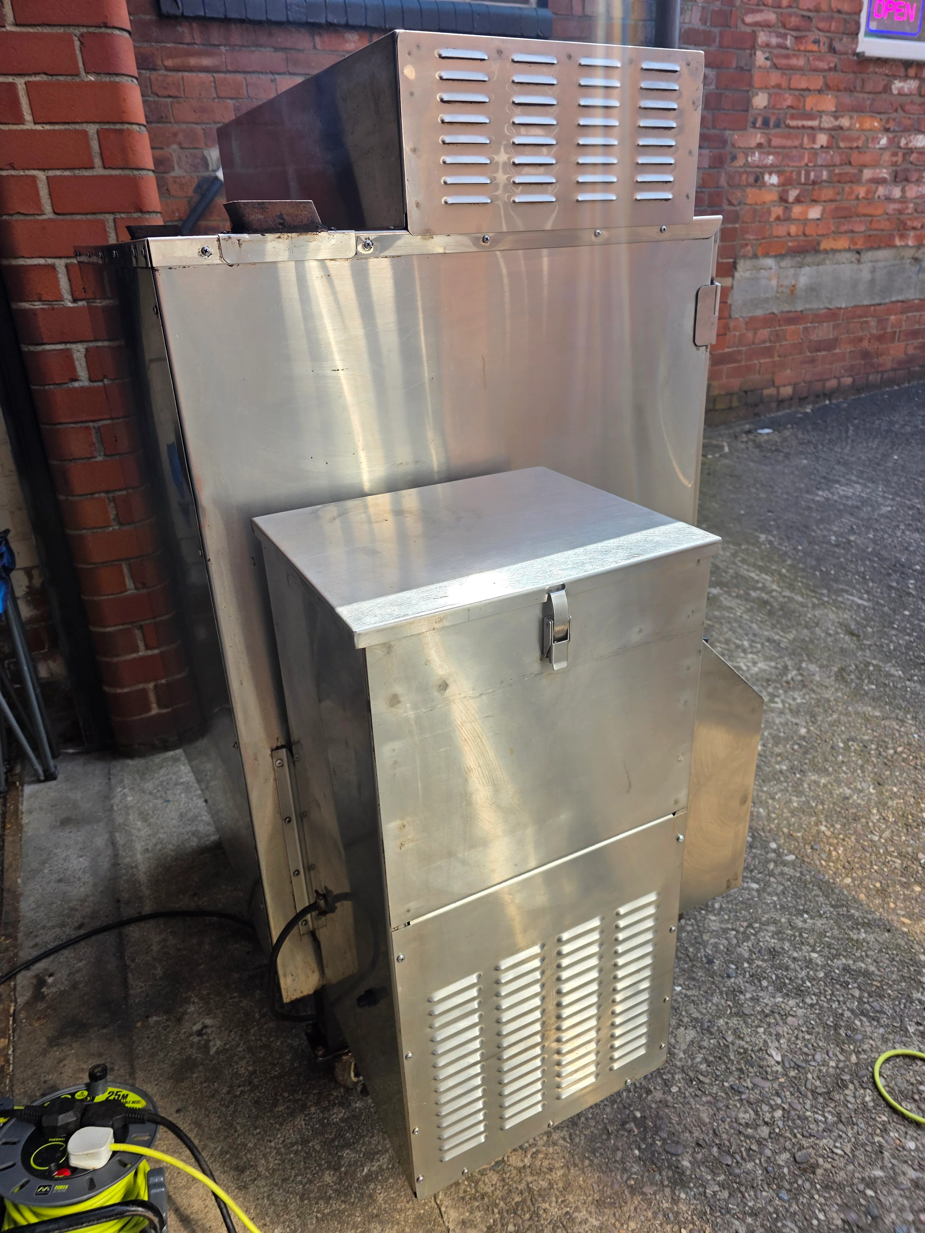 Cookshack FEC120 IQ4 Smoker - Tom - Image 6